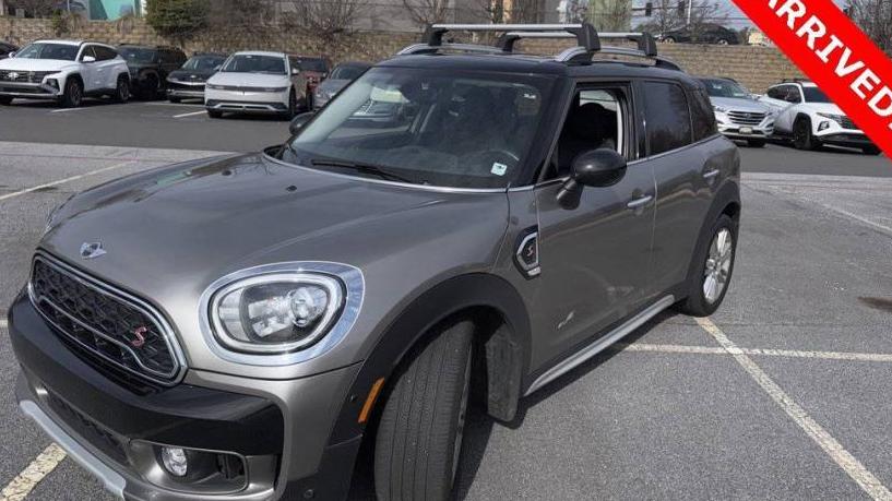 MINI COUNTRYMAN 2018 WMZYT5C39J3D82030 image