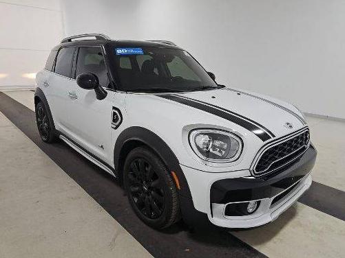 MINI COUNTRYMAN 2018 WMZYT5C3XJ3E62288 image