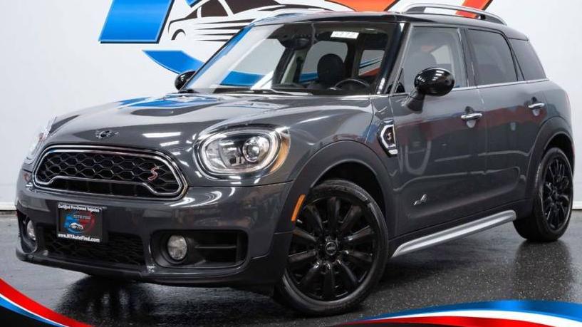 MINI COUNTRYMAN 2018 WMZYT5C39J3E69281 image