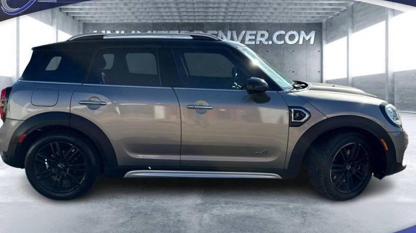 MINI COUNTRYMAN 2017 WMZYT5C39H3D80630 image