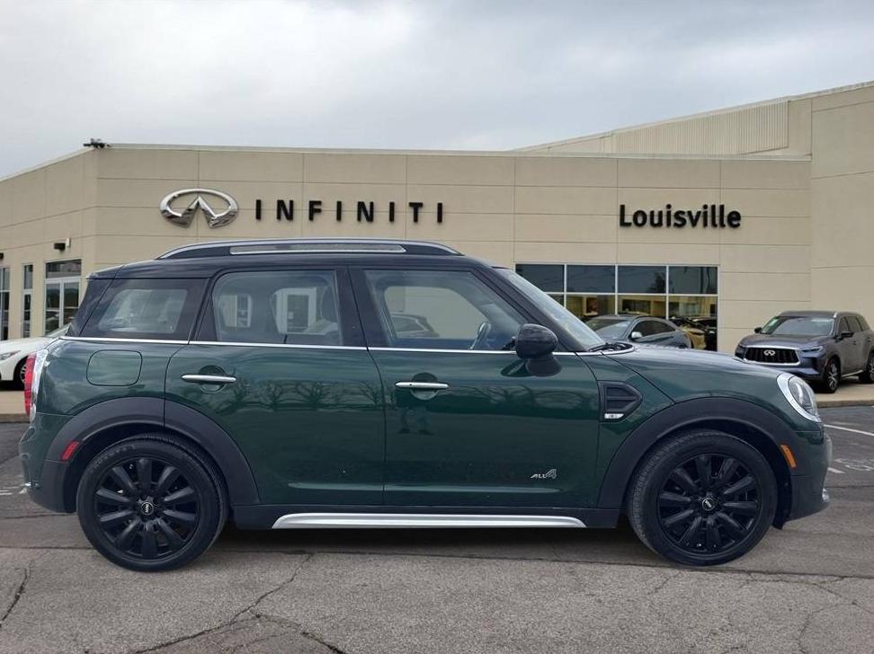 MINI COUNTRYMAN 2017 WMZYV5C33H3C02254 image