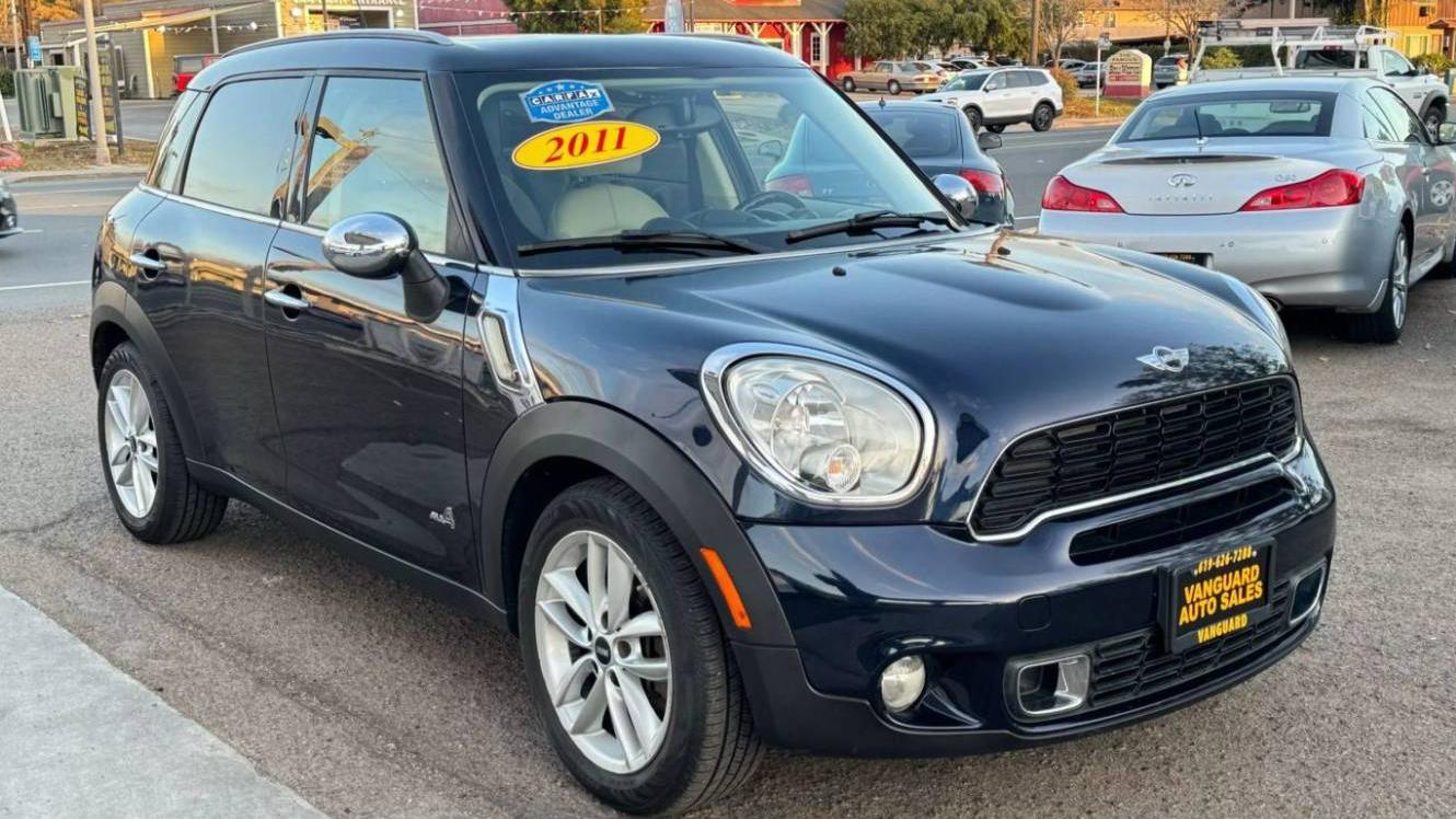 MINI COUNTRYMAN 2011 WMWZC5C54BWL54636 image