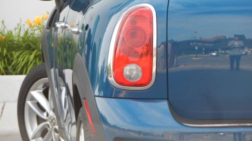 MINI COUNTRYMAN 2011 WMWZC3C52BWM26034 image