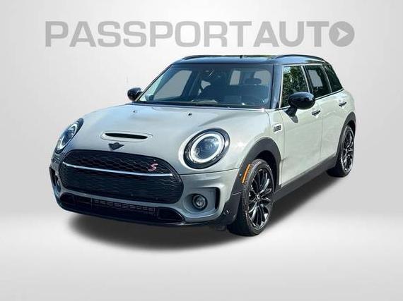 MINI CLUBMAN 2023 WMWLV7C00P2T20711 image