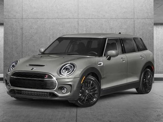 MINI CLUBMAN 2023 WMWLV7C09P2S61433 image