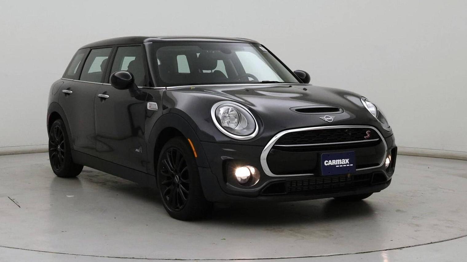 MINI CLUBMAN 2019 WMWLU5C57K2G03511 image