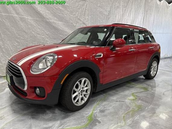 MINI CLUBMAN 2019 WMWLU1C57K2C42385 image