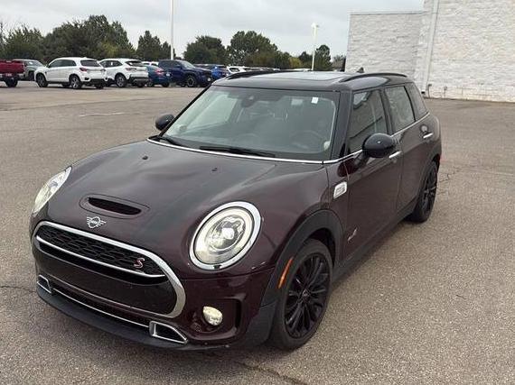 MINI CLUBMAN 2019 WMWLU5C53K2G04137 image