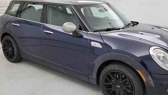 MINI CLUBMAN 2017 WMWLU5C5XH2E81106 image