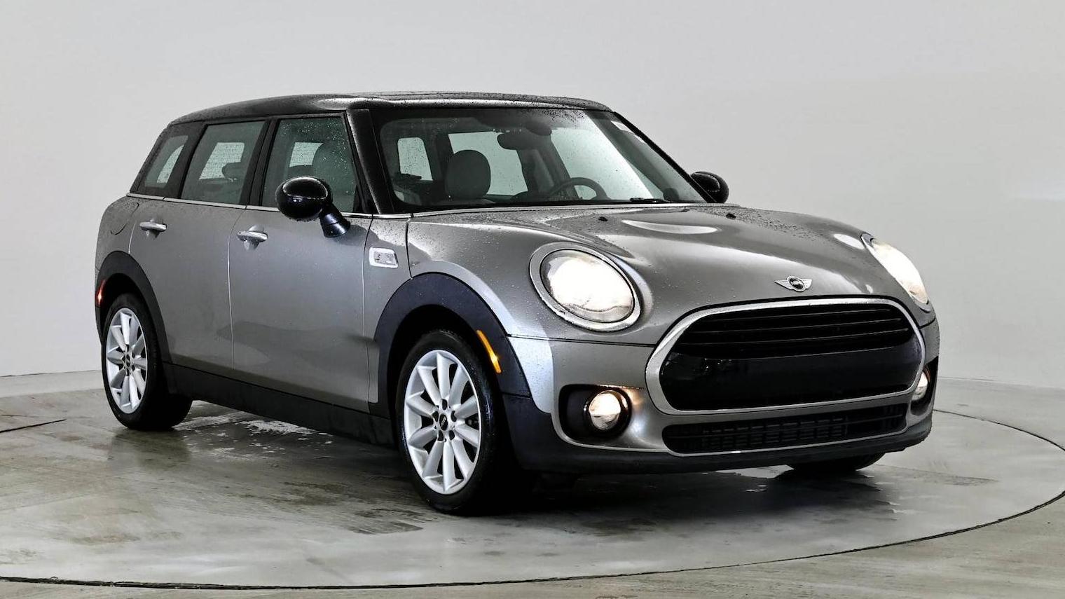 MINI CLUBMAN 2017 WMWLN5C31H2E33716 image