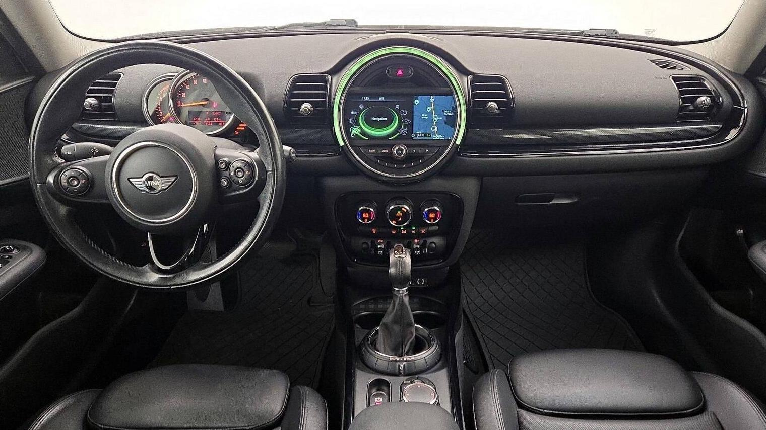 MINI CLUBMAN 2017 WMWLN9C59H2E49266 image