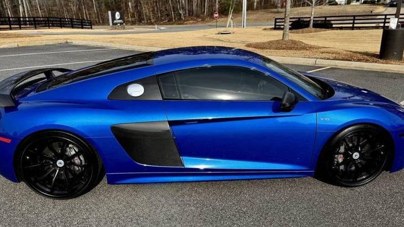 AUDI R8 2017 WUAKBAFX4H7902282 image