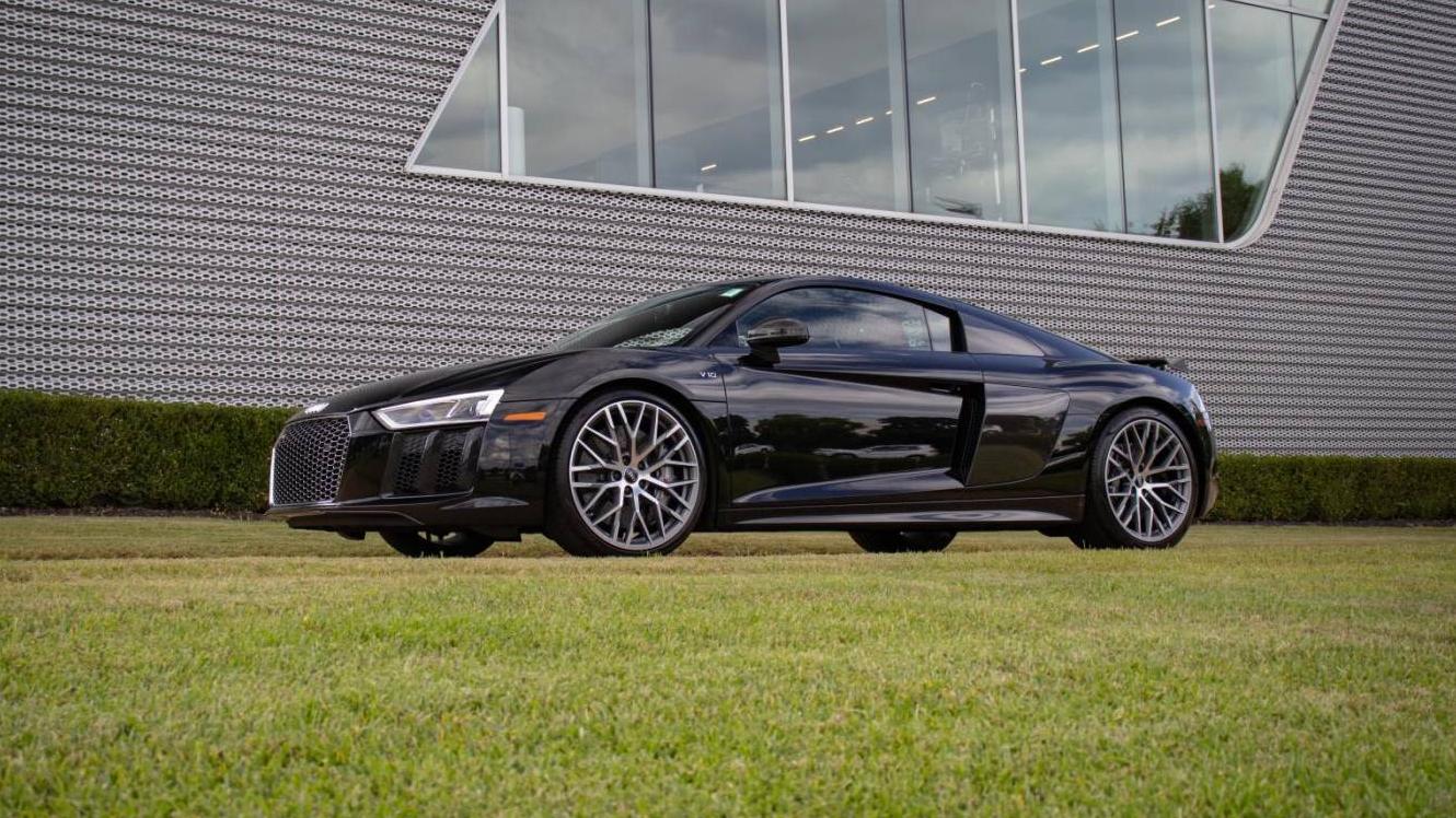 AUDI R8 2017 WUAKBAFX7H7903197 image