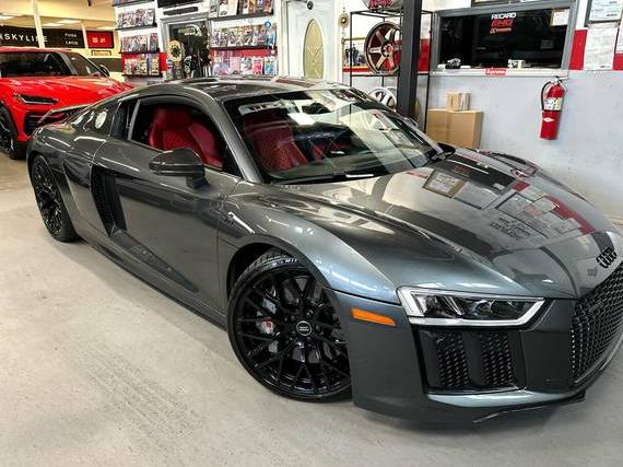 AUDI R8 2017 WUAKBAFX6H7902588 image
