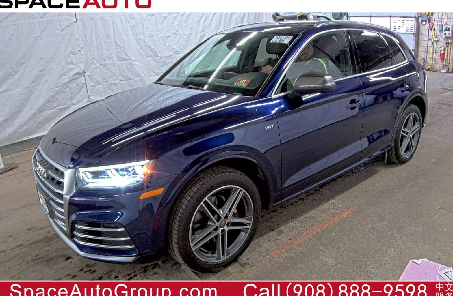 AUDI SQ5 2018 WA1A4AFY6J2084675 image