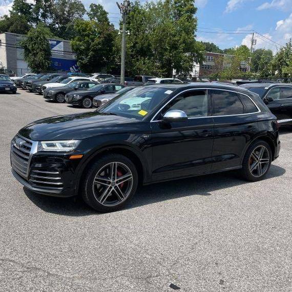 AUDI SQ5 2018 WA1A4AFY4J2160104 image