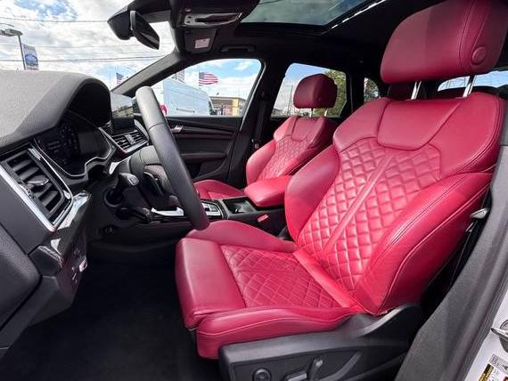 AUDI SQ5 2024 WA1B4AFY8R2103369 image AUDI SQ5 2024 WA1B4AFY8R2103369 image