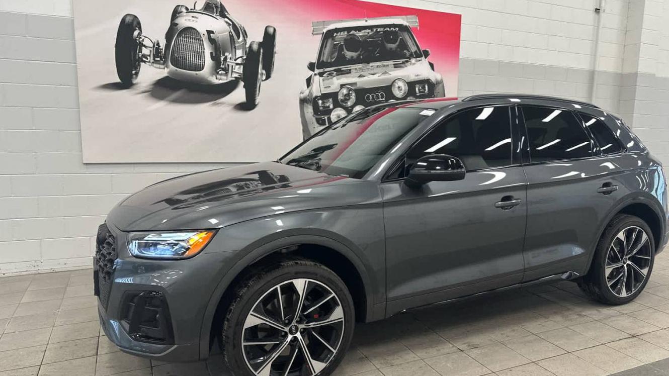 AUDI SQ5 2022 WA1B4AFY0N2033408 image