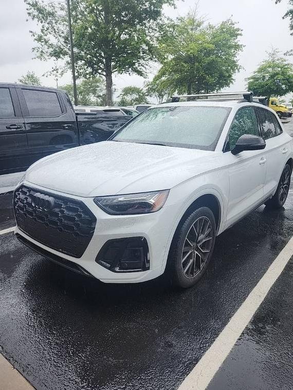 AUDI SQ5 2022 WA1C4AFY6N2082844 image