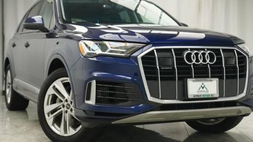 AUDI Q7 2023 WA1LXBF76PD008108 image