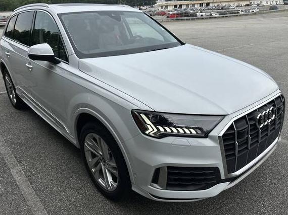 AUDI Q7 2023 WA1LXBF78PD029459 image