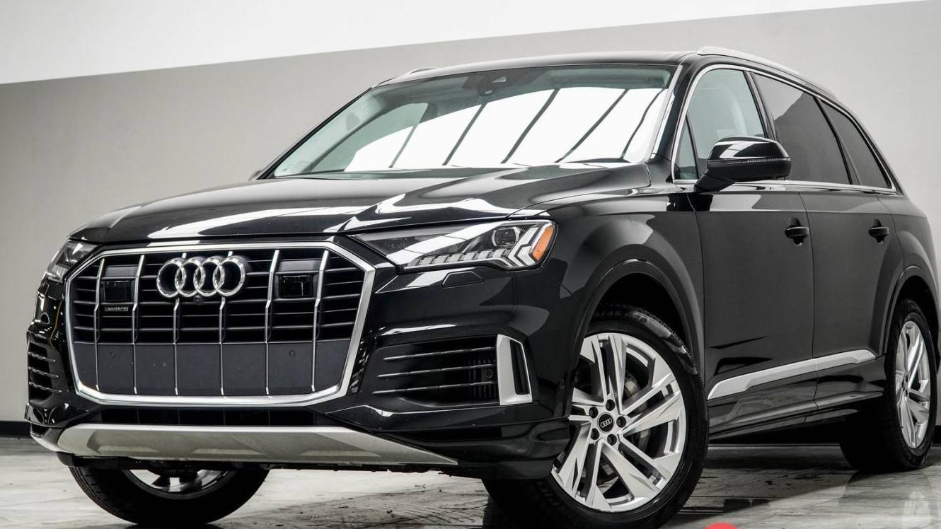 AUDI Q7 2023 WA1LXBF73PD010995 image