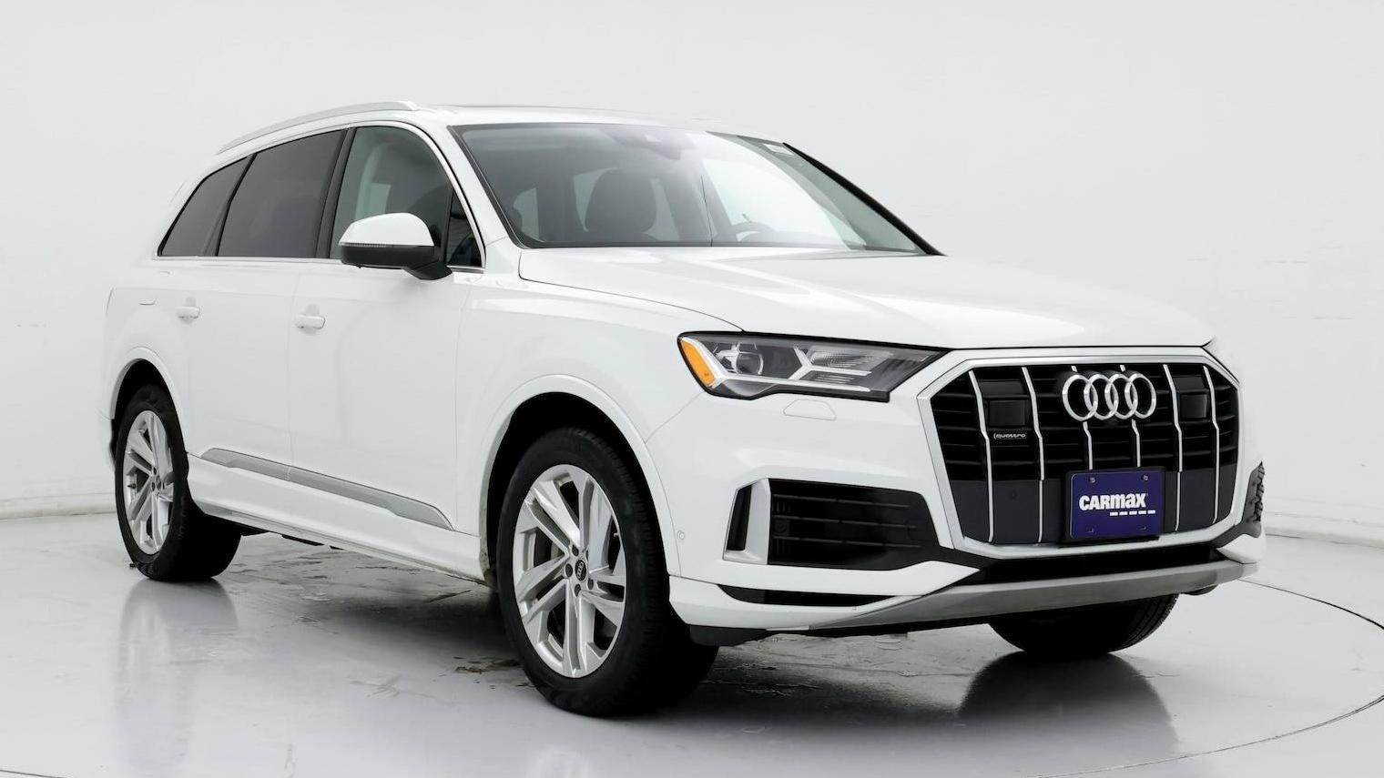 AUDI Q7 2023 WA1LXBF7XPD010587 image