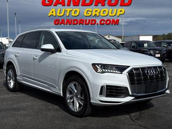 AUDI Q7 2023 WA1LXBF74PD018409 image