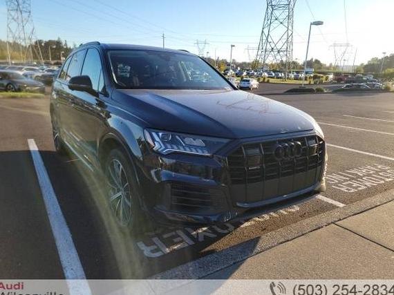 AUDI Q7 2023 WA1LXBF7XPD012310 image