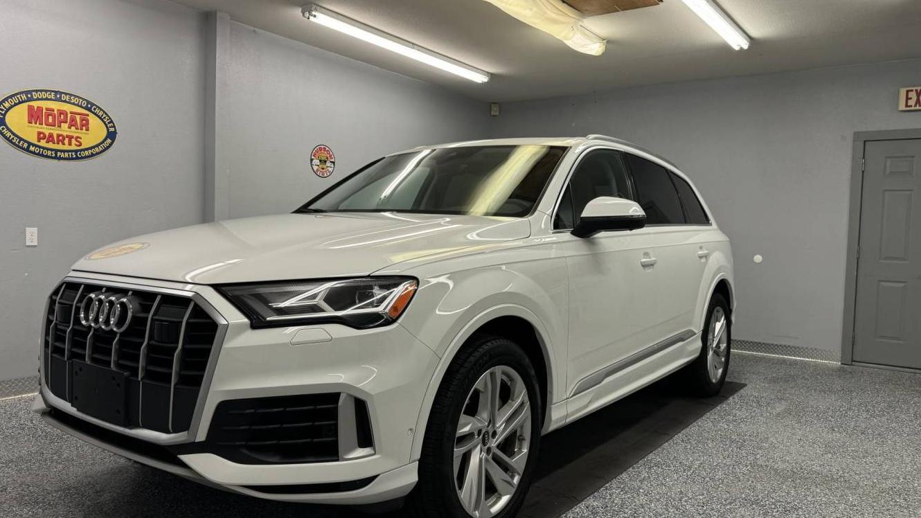 AUDI Q7 2023 WA1LXBF70PD010291 image