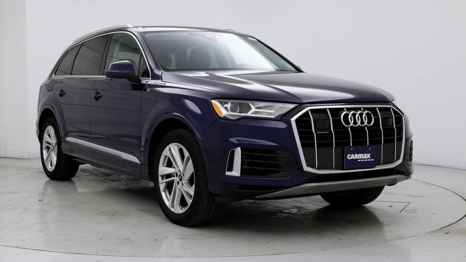 AUDI Q7 2023 WA1LXBF7XPD009262 image