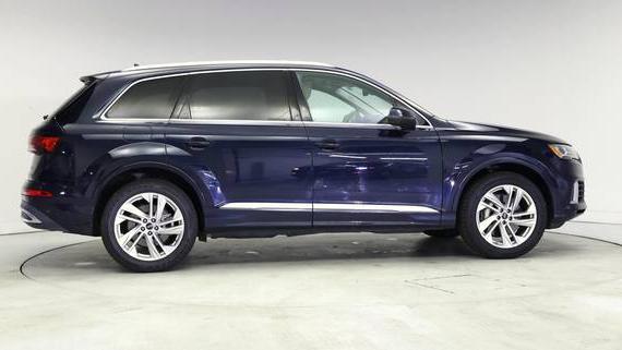 AUDI Q7 2023 WA1LXBF79PD008359 image