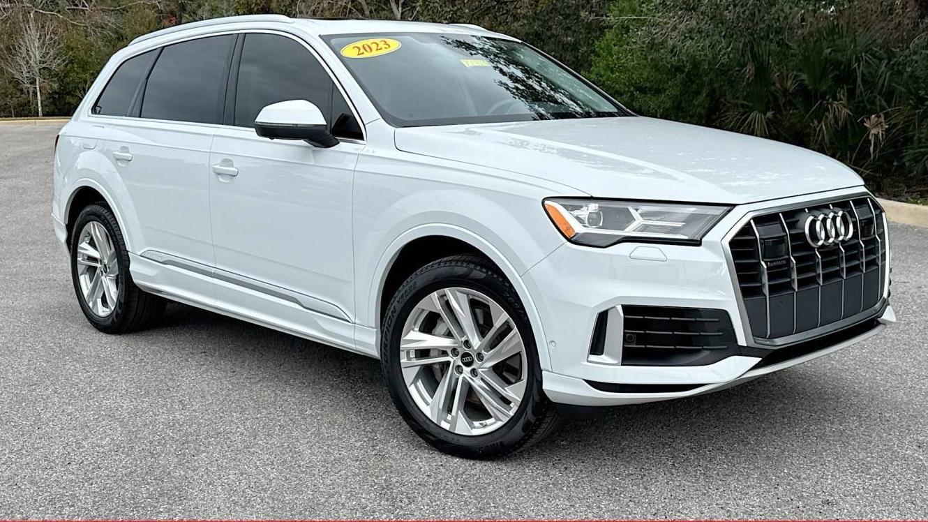 AUDI Q7 2023 WA1LXBF79PD008233 image