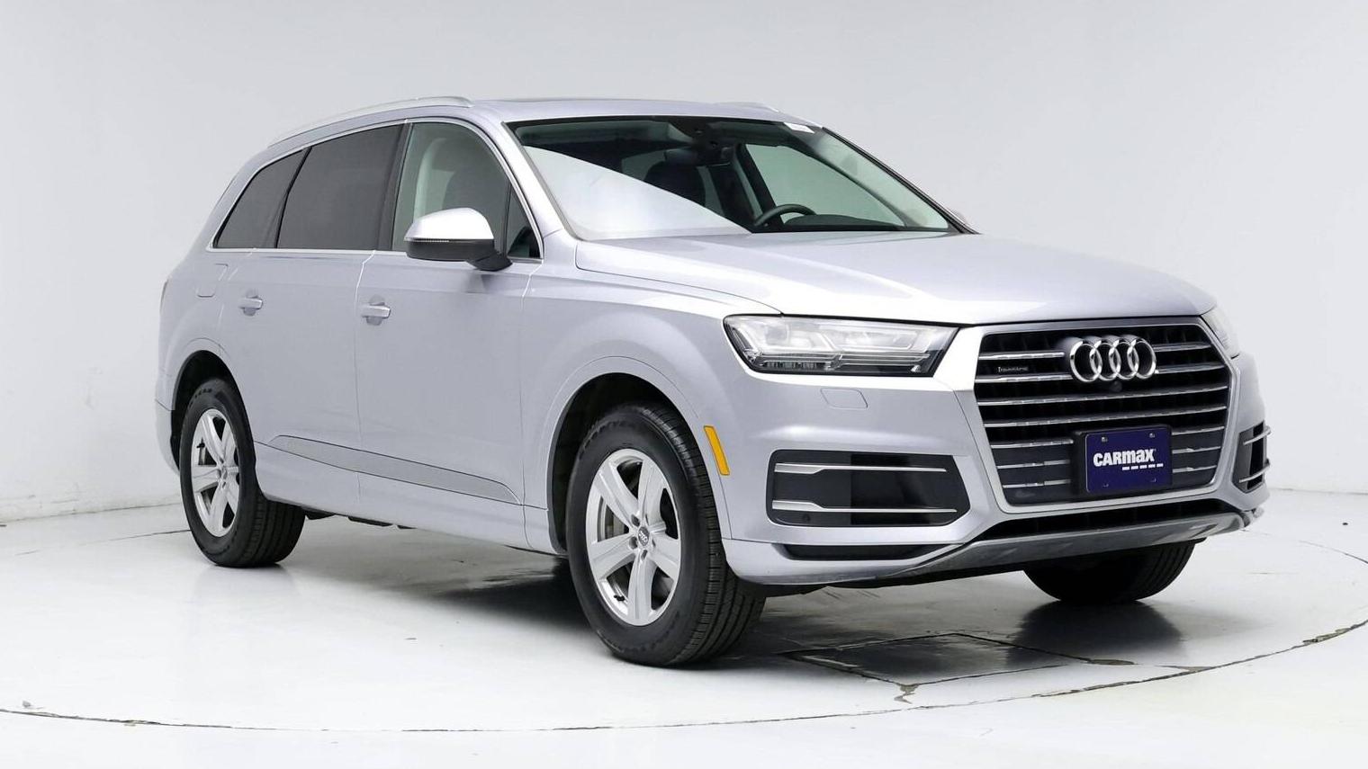 AUDI Q7 2019 WA1LHAF74KD037719 image