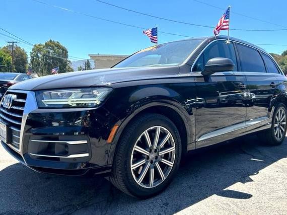 AUDI Q7 2019 WA1LAAF78KD001634 image
