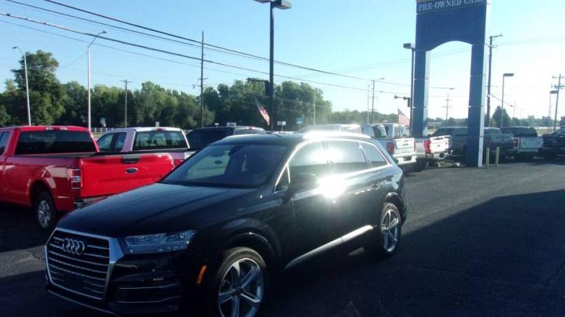 AUDI Q7 2019 WA1VAAF76KD007506 image