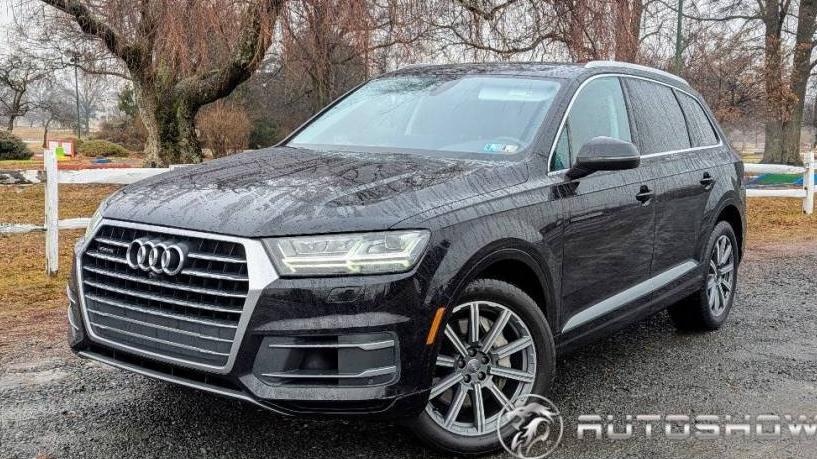 AUDI Q7 2019 WA1LAAF78KD004761 image