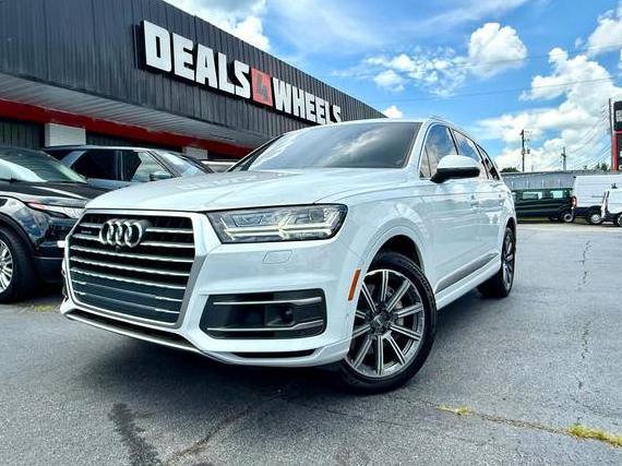AUDI Q7 2019 WA1LAAF79KD036828 image