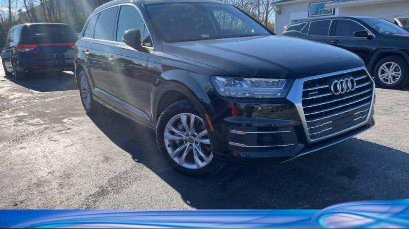 AUDI Q7 2019 WA1LAAF75KD045915 image