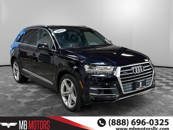 AUDI Q7 2019 WA1VAAF7XKD004334 image
