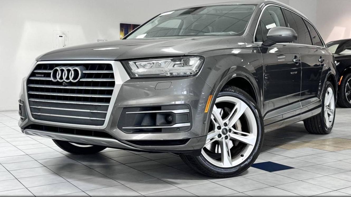 AUDI Q7 2019 WA1VAAF75KD006136 image