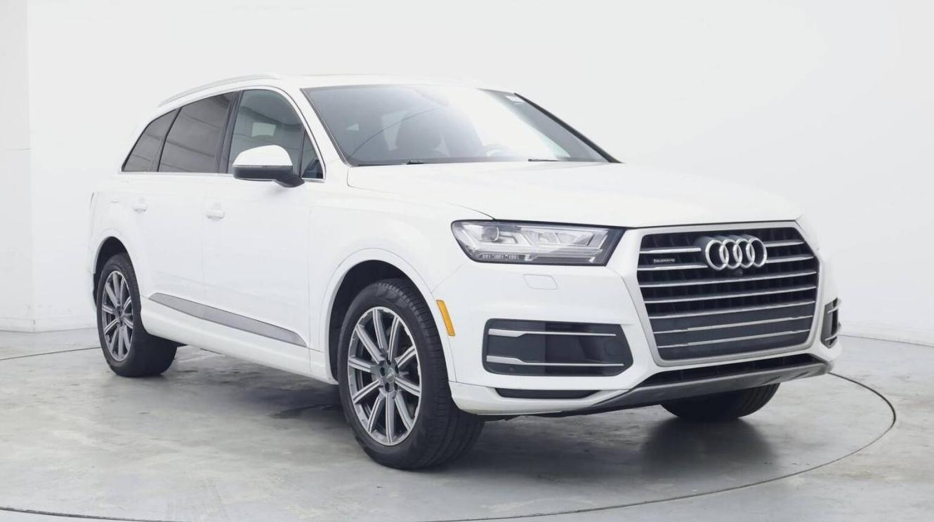 AUDI Q7 2019 WA1LHAF74KD044055 image