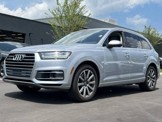 AUDI Q7 2019 WA1VAAF73KD016924 image