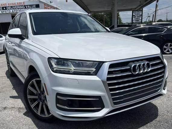 AUDI Q7 2019 WA1LAAF77KD000166 image
