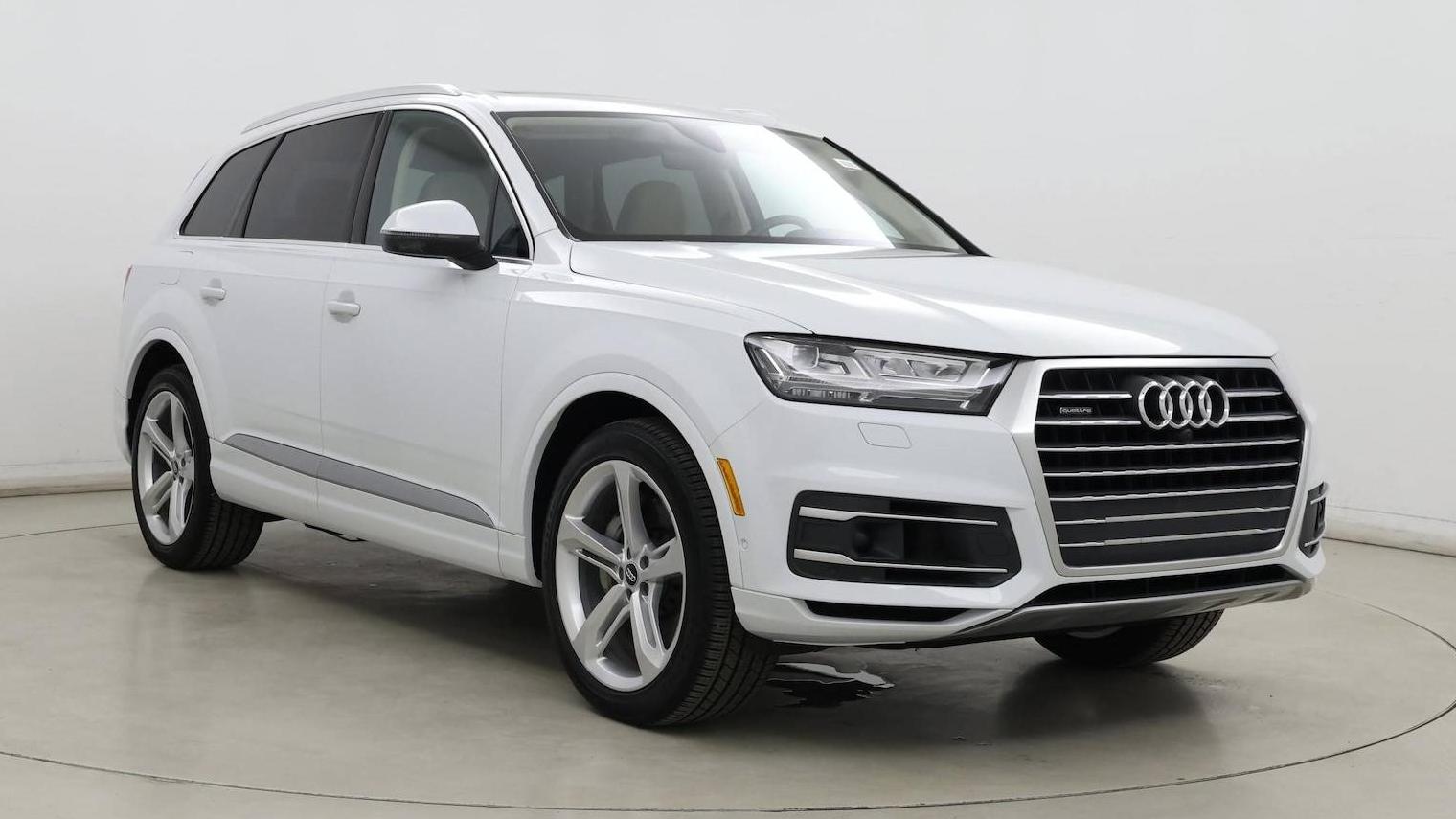 AUDI Q7 2019 WA1VABF75KD026831 image