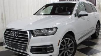 AUDI Q7 2019 WA1LAAF7XKD020105 image