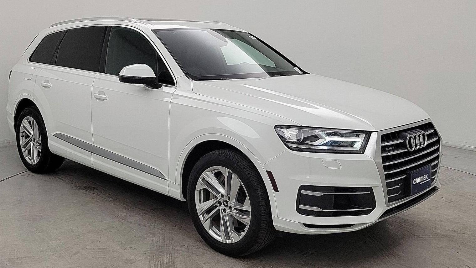 AUDI Q7 2019 WA1AAAF77KD004340 image