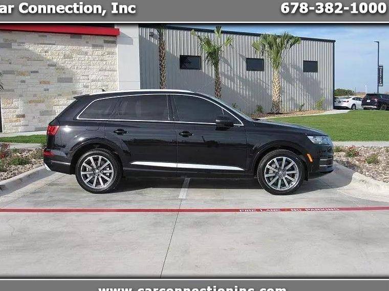 AUDI Q7 2019 WA1LAAF79KD044525 image