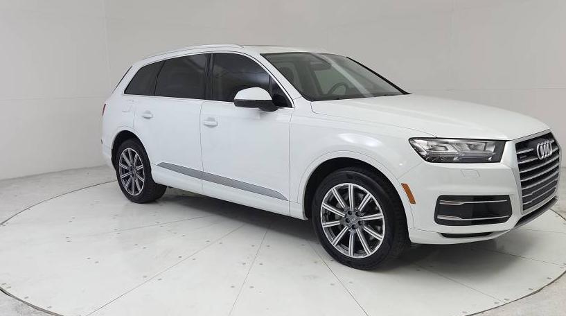 AUDI Q7 2019 WA1LHAF75KD036059 image