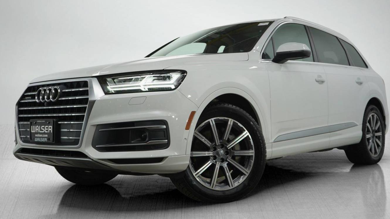 AUDI Q7 2019 WA1LHAF75KD026423 image